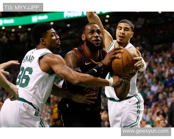 凯尔特人与骑士的精彩对决图解分析与赛场亮点回顾 凯尔特人与骑士的精彩对决图解分析与赛场亮点回顾