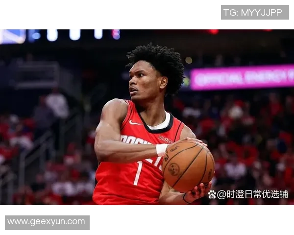 火箭队与热火队季前赛精彩对决回顾与分析