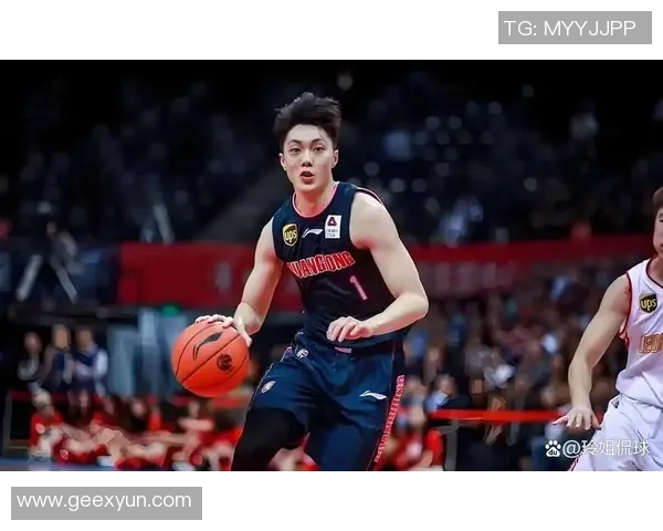 胡明轩：从篮球新星到国家队核心的成长之路与未来展望