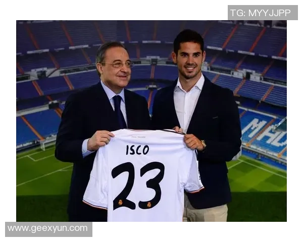 马拉加与瓦伦西亚激战正酣谁能在西甲赛场上笑到最后